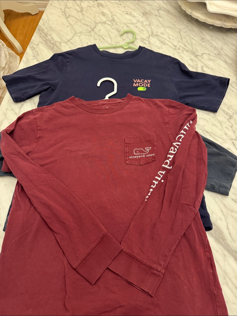 GUCVineyard Vines Burgundy Long-Sleeve Pocket Tee SIZE 12-14